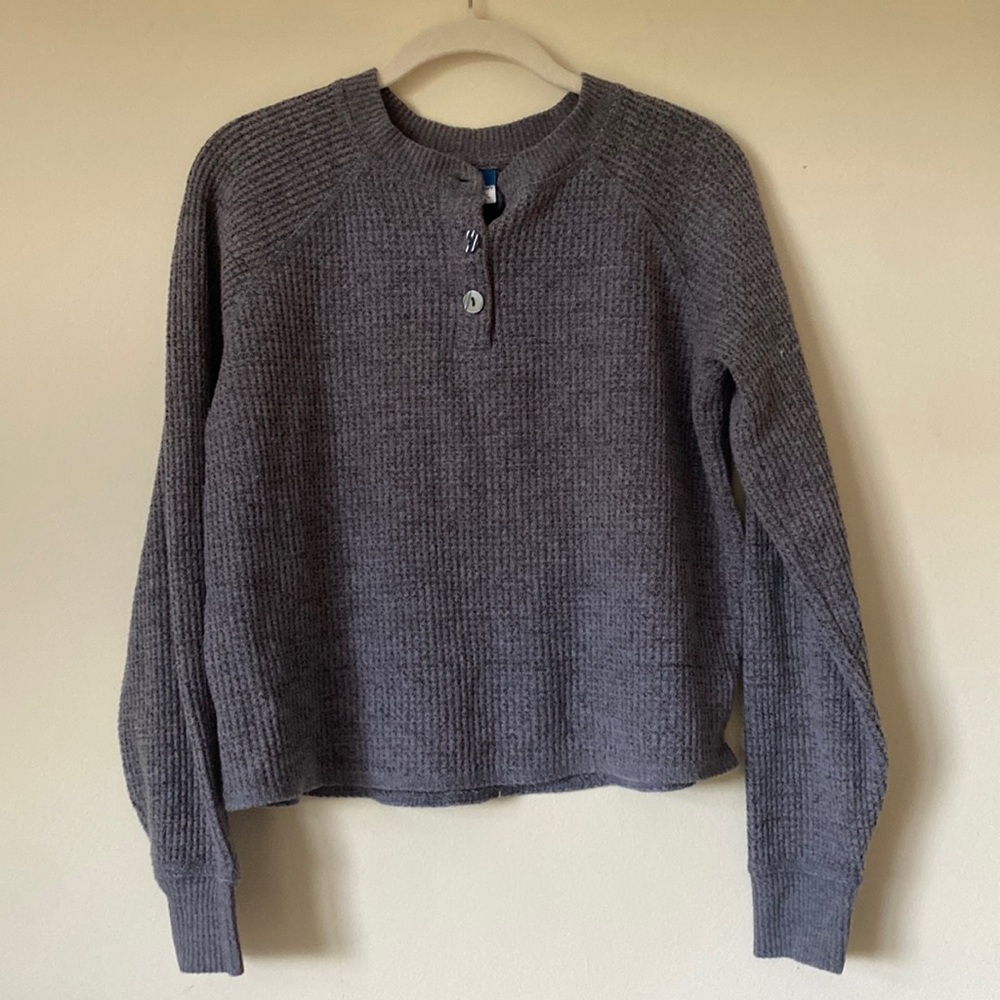 Women’s grey waffle knit sweater